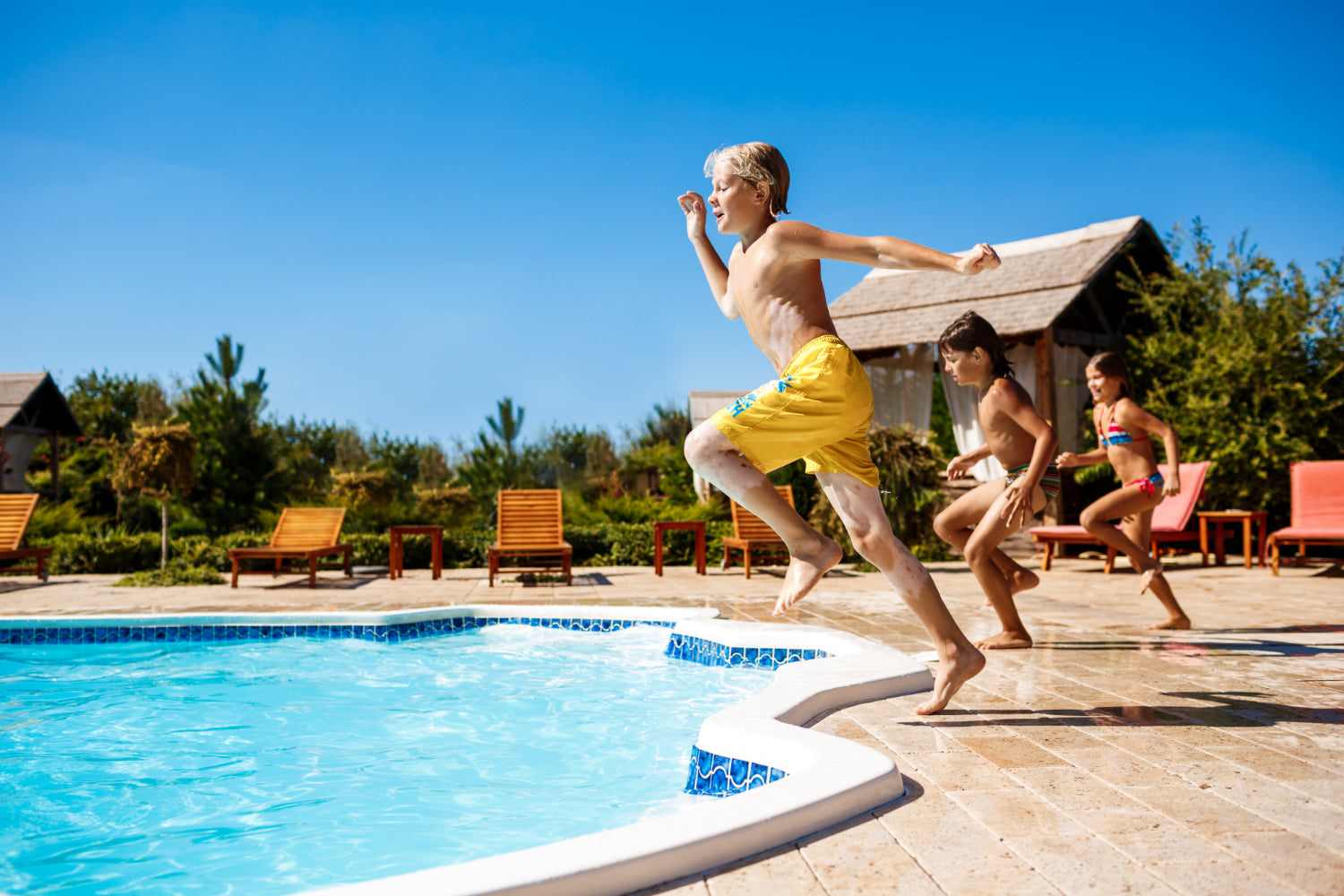 Family Swimming Pool Size: Choosing the Perfect Fit for Your Home